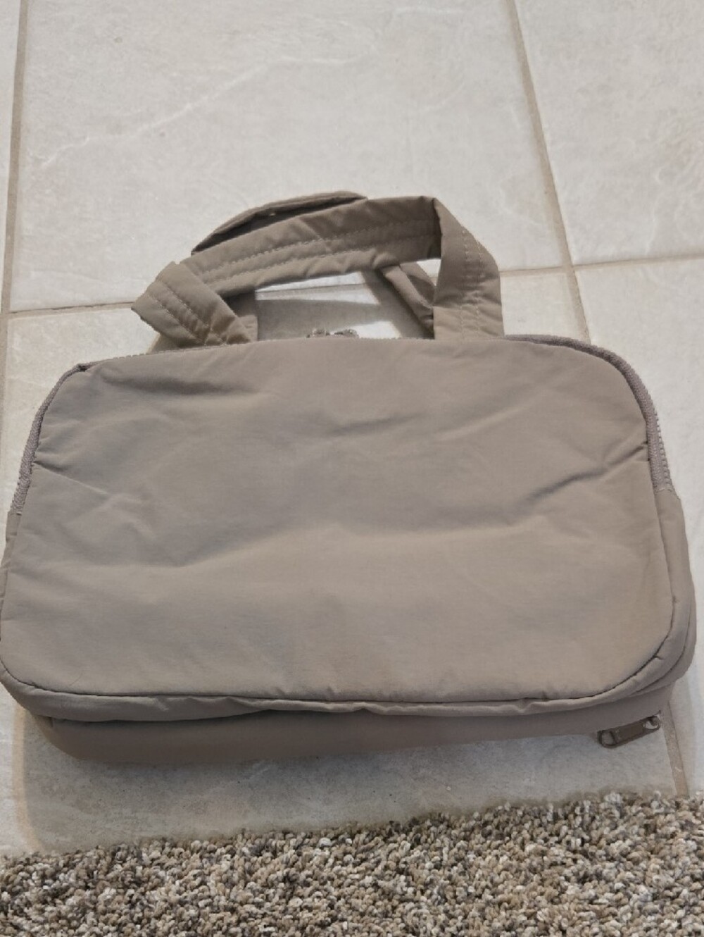 Bagsmart Quilted Travel Tote Bag in Taupe - Picture 3 of 8